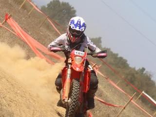 Leila Olimi vince il Trofeo Mario Ferrero: si chiude un percorso di otto anni nel Minienduro Leila Olimi vince il Trofeo Mario Ferrero: si chiude un percorso di otto anni nel Minienduro