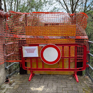 Cossato, chiusa la passerella pedonale sullo Strona