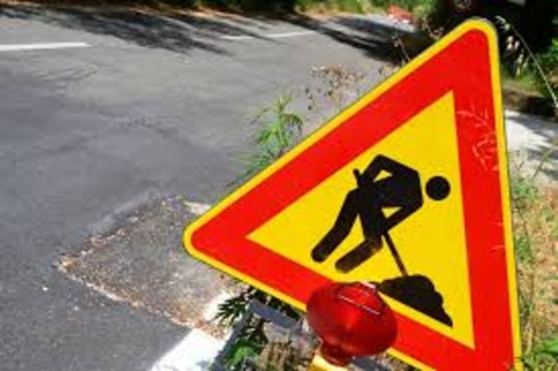 Cerrione, lavori per la fibra ottica sulla provinciale vercellese - Foto archivio newsbiella.it