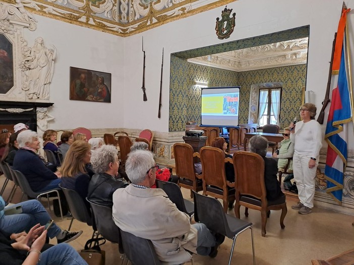Masserano: Presentato libro "Loro sono là " di Marina Sponsillo Masserano: Presentato libro "Loro sono là " di Marina Sponsillo
