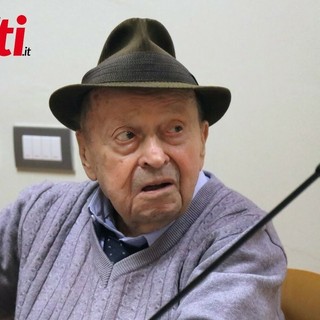 Addio a Luigi Garrone, decano dei giornalisti piemontesi Addio a Luigi Garrone, decano dei giornalisti piemontesi
