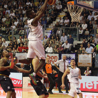 Basket - Lombardi, concretezza e spettacolo