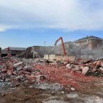 Biella, al via la demolizione dell'ex palazzina ATAP: prende forma il futuro del nuovo polo scolastico Biella, al via la demolizione dell'ex palazzina ATAP: prende forma il futuro del nuovo polo scolastico