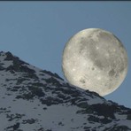 La Luna Gibbosa Calante illumina Rosazza, FOTO Paolo Rosazza Pela