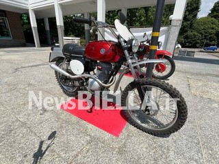 Biella, spazio agli appassionati di moto d'epoca FOTO e VIDEO di Massimo Giacobbe per newsbiella.it