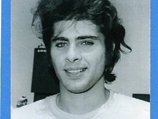 Roberto Marchisotti, al seguito dei cantanti negli anni ’60 e ’70: “Le mie foto erano uniche ed esclusive” FOTO copyright Roberto Marchisotti. Riky Schay 1967 Roberto Marchisotti, al seguito dei cantanti negli anni ’60 e ’70: “Le mie foto erano uniche ed esclusive” FOTO copyright Roberto Marchisotti. Riky Schay 1967