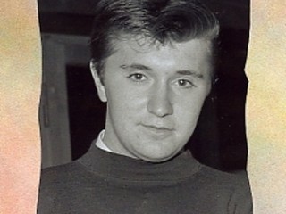 Roberto Marchisotti, al seguito dei cantanti negli anni ’60 e ’70: “Le mie foto erano uniche ed esclusive” FOTO copyright Roberto Marchisotti. Bobbi Solo un po' triste 1966 Roberto Marchisotti, al seguito dei cantanti negli anni ’60 e ’70: “Le mie foto erano uniche ed esclusive” FOTO copyright Roberto Marchisotti. Bobbi Solo un po' triste 1966