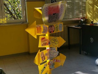 Greta Servo della media di Chiavazza conquista il secondo posto: suo il logo "Facciamola finita!" per il Gruppo Noi Piemonte FOTO Greta Servo della media di Chiavazza conquista il secondo posto: suo il logo "Facciamola finita!" per il Gruppo Noi Piemonte FOTO