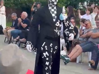 Moda e Musica, gli studenti del Liceo Sella portano in passerella gli abiti-scultura Moda e Musica, gli studenti del Liceo Sella portano in passerella gli abiti-scultura