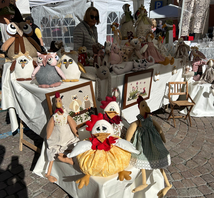 Tutti pronti? ritorna il Mercatino dell’Antiquariato minore e dell’Artigianato in Riva a Biella Tutti pronti? ritorna il Mercatino dell’Antiquariato minore e dell’Artigianato in Riva a Biella