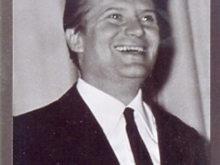 Roberto Marchisotti, al seguito dei cantanti negli anni ’60 e ’70: “Le mie foto erano uniche ed esclusive” FOTO copyright Roberto Marchisotti. Alighiero Noschese 1966 Roberto Marchisotti, al seguito dei cantanti negli anni ’60 e ’70: “Le mie foto erano uniche ed esclusive” FOTO copyright Roberto Marchisotti. Alighiero Noschese 1966
