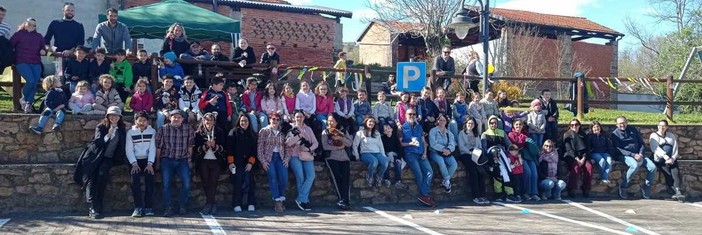 Masserano, caccia alle uova: 40 bambini sulle tracce di "Funny Bunny" Masserano, caccia alle uova: 40 bambini sulle tracce di "Funny Bunny"