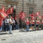 Stipendi bassi e spesso in nero, le badanti in protesta: "Invisibili ma nostro welfare insostituibile" Stipendi bassi e spesso in nero, le badanti in protesta: "Invisibili ma nostro welfare insostituibile"