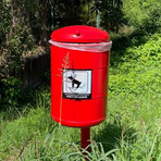 Mongrando, nuovi cestini per la raccolta delle deiezioni canine (foto dalla pagina Facebook di Insieme per Mongrando-Michele Teagno Sindaco) Mongrando, nuovi cestini per la raccolta delle deiezioni canine (foto dalla pagina Facebook di Insieme per Mongrando-Michele Teagno Sindaco)