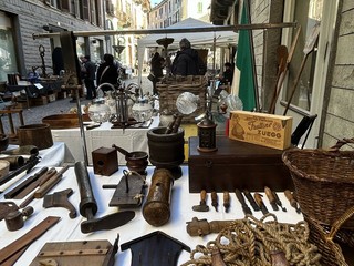 Tutti pronti? ritorna il Mercatino dell’Antiquariato minore e dell’Artigianato in Riva a Biella Tutti pronti? ritorna il Mercatino dell’Antiquariato minore e dell’Artigianato in Riva a Biella