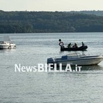 Cade da un pedalò e non riemerge più: tragedia al Lago di Viverone (foto di Davide Finatti per newsbiella.it) Cade da un pedalò e non riemerge più: tragedia al Lago di Viverone (foto di Davide Finatti per newsbiella.it)
