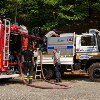 Incendio sul Monte Barone, una lettrice: "Grazie a chi difende la nostra terra senza sosta"