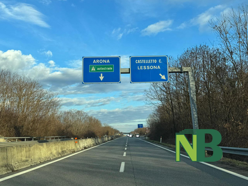 Lavori in Superstrada, posati nuovi cartelli stradali (foto di Davide Finatti)