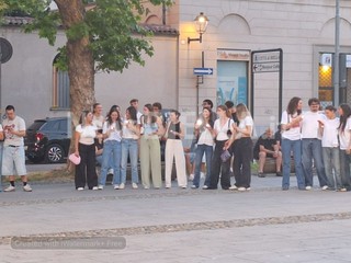 Maturità 2026, a Biella studenti in piazza Duomo per cantare "Notte prima degli esami" FOTO e VIDEO Nicola rasolo per Newsbiella.it