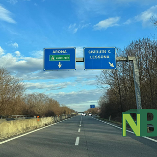 Lavori in Superstrada, posati nuovi cartelli stradali (foto di Davide Finatti)
