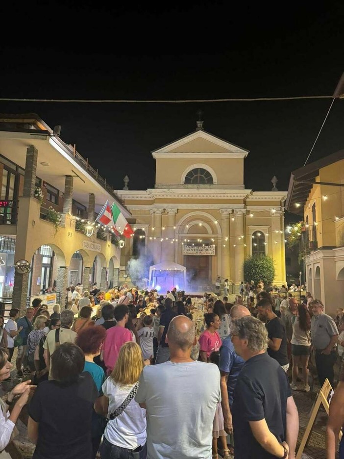 Netro: annullato lo spettacolo pirotecnico, confermata la festa di Ferragosto Netro: annullato lo spettacolo pirotecnico, confermata la festa di Ferragosto