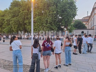 Maturità 2026, a Biella studenti in piazza Duomo per cantare "Notte prima degli esami" FOTO e VIDEO Nicola rasolo per Newsbiella.it