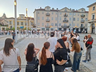 Maturità 2026, a Biella studenti in piazza Duomo per cantare "Notte prima degli esami" FOTO e VIDEO Nicola rasolo per Newsbiella.it