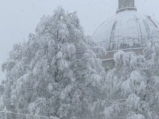 Oropa imbiancata nelle foto di un lettore foto Ezio Cairoli