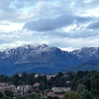 Prima neve sui rilievi biellesi: l'autunno porta la rottura delle temperature - Foto di Mauro Benedetti