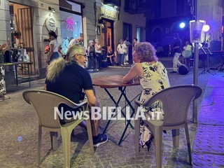 Un'altra notte bianca a Biella all'insegna della musica FOTO Davide Finatti per newsbiella.it Un'altra notte bianca a Biella all'insegna della musica FOTO Davide Finatti per newsbiella.it
