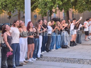 Maturità 2026, a Biella studenti in piazza Duomo per cantare "Notte prima degli esami" FOTO e VIDEO Nicola rasolo per Newsbiella.it