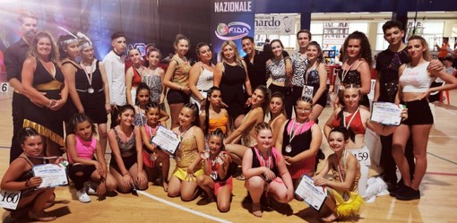 Successo per la Nino Del Vecchio School Dance al Campionato Italiano F.I.D.A.