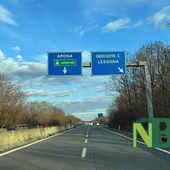 Lavori in Superstrada, posati nuovi cartelli stradali (foto di Davide Finatti)