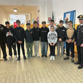 I Carabinieri incontrano gli studenti: cultura della legalità a Pettinengo