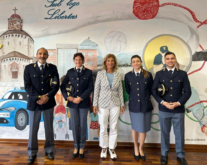 agenti polizia agenti polizia