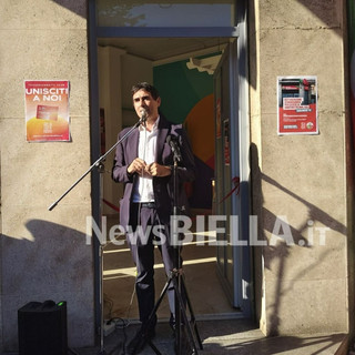 Fratoianni inaugura a Biella la nuova sede di Sinistra Italiana: “Ci candidiamo a governare questo paese” FOTO Fratoianni inaugura a Biella la nuova sede di Sinistra Italiana: “Ci candidiamo a governare questo paese” FOTO