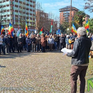A Biella il corteo per la pace: "Basta guerre" (servizio di Nicola Rasolo per newsbiella.it)