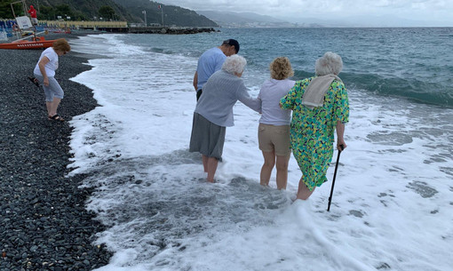 Una giornata speciale ad Arenzano: il sogno del mare si realizza per i residenti della RSA Oasi di Chiavazza