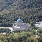 Nasce il Cammino di Oropa della Pace, ispirato al Terzo Paradiso di Michelangelo Pistoletto