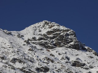 Oropa tra neve, nebbia e silenzio: le fotografie di Claudio Nicola nel giorno di Santo Stefano FOTO Claudio Nicola Oropa tra neve, nebbia e silenzio: le fotografie di Claudio Nicola nel giorno di Santo Stefano FOTO Claudio Nicola