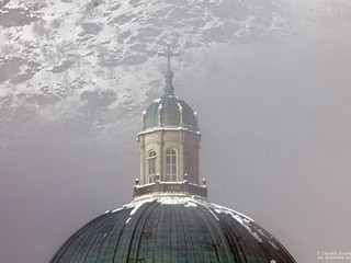 Oropa tra neve, nebbia e silenzio: le fotografie di Claudio Nicola nel giorno di Santo Stefano FOTO Claudio Nicola Oropa tra neve, nebbia e silenzio: le fotografie di Claudio Nicola nel giorno di Santo Stefano FOTO Claudio Nicola