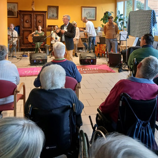 La Casa di Riposo (RSA) O.A.S.I. di Biella Chiavazza ha ospitato “Memorie Sonore”