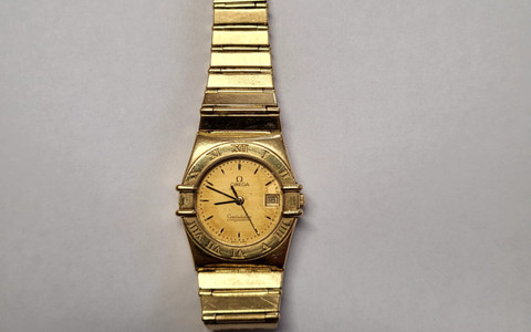 Bielmonte, ritrovato un orologio d’oro: si cerca il proprietario