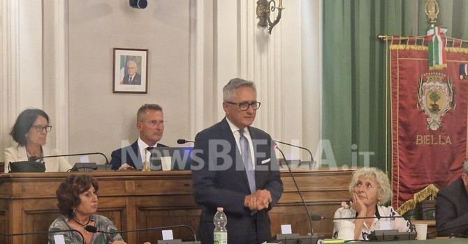Mercato di Biella, Olivero: “Datemi un'alternativa concreta e veloce e lo lascio dove è” VIDEO Mercato di Biella, Olivero: “Datemi un'alternativa concreta e veloce e lo lascio dove è” VIDEO