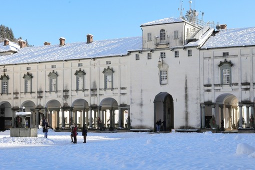 Oropa tra neve, nebbia e silenzio: le fotografie di Claudio Nicola nel giorno di Santo Stefano FOTO Claudio Nicola