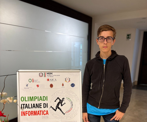 Leonardo Villa al top, un biellese è argento alle Olimpiadi italiane di Informatica 2026 Leonardo Villa al top, un biellese è argento alle Olimpiadi italiane di Informatica 2026