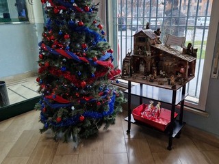 Dalla Comunità AISE in dono un presepe al Comando Provinciale dei Carabinieri Dalla Comunità AISE in dono un presepe al Comando Provinciale dei Carabinieri