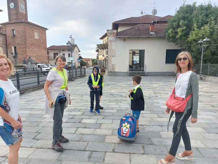 Benna, riparte il Pedibus: prossima uscita il 26 ottobre Benna, riparte il Pedibus: prossima uscita il 26 ottobre