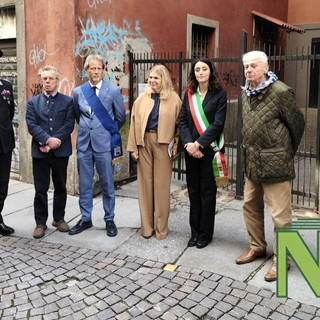 Biella ricorda Marcello Bona con la posa di una Pietra d’Inciampo FOTO e VIDEO