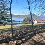 Viverone, attiva e fruibile l’area picnic di Punta Becco (foto dalla pagina Facebook di Comune di Viverone)